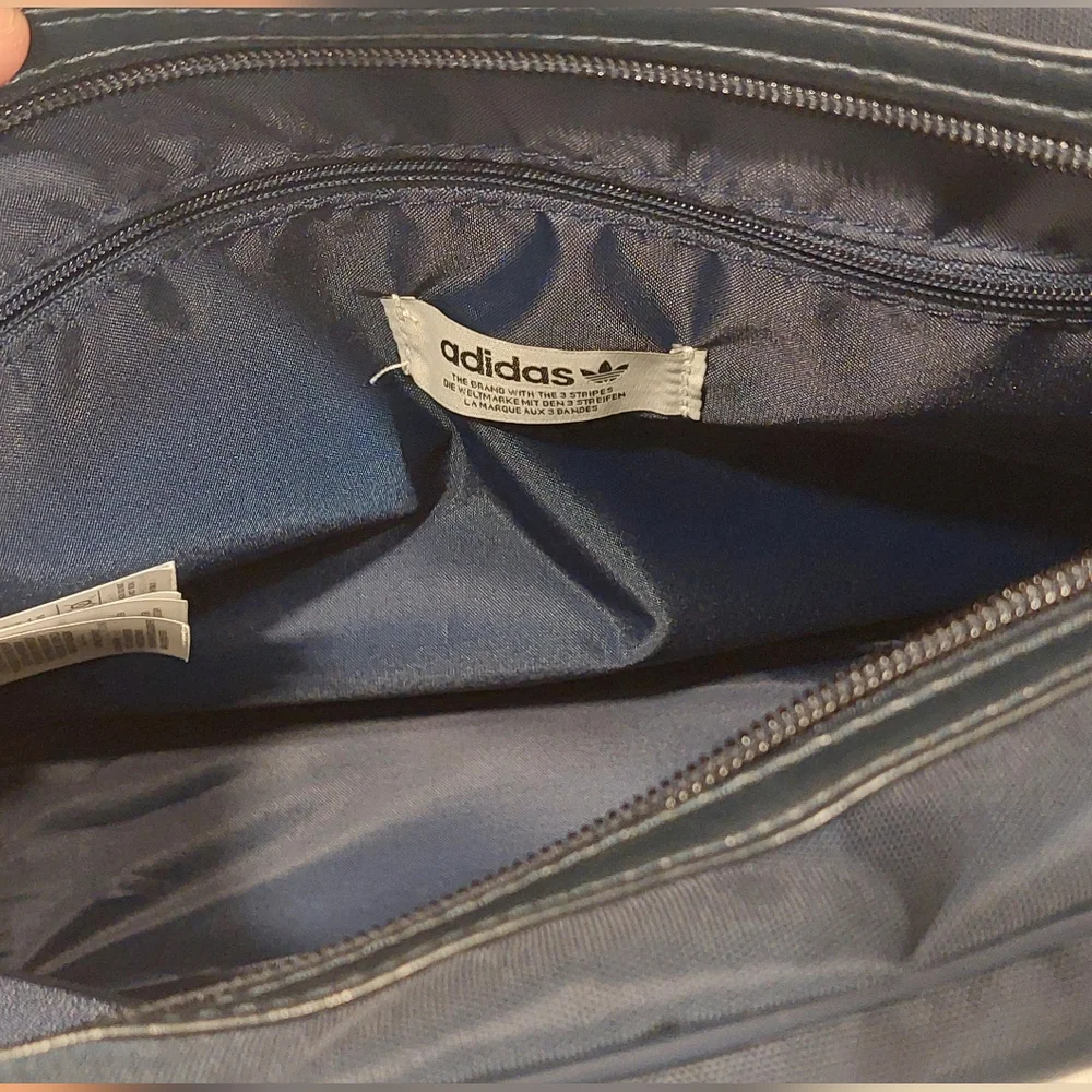 Adidas Dark blue Adidas shoulder bag with white logo. - Picture 6 of 8